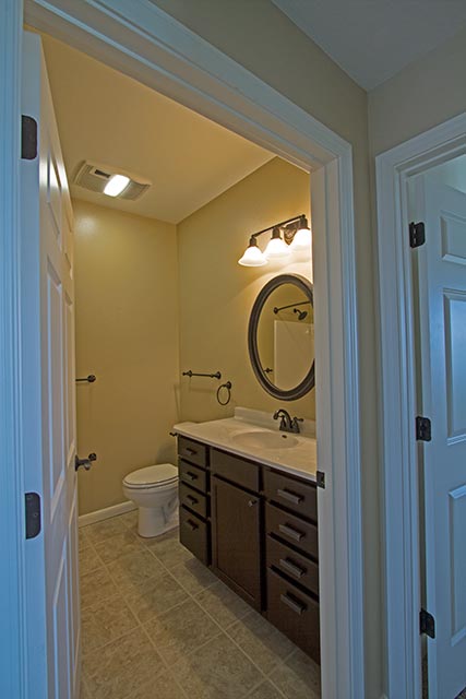 yellowstone-30-full-bathroom